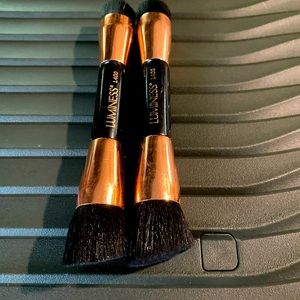 Luminesse brushes